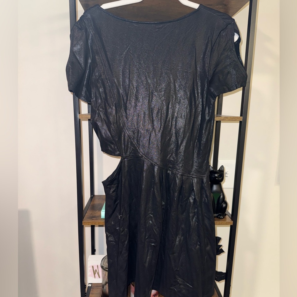 🟡🟡Leith Shimmer Cutout Dress - Picture 5 of 5